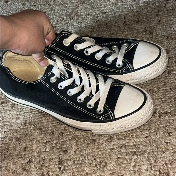 Unisex Classic Black and White Sneakers size 5 men 7 women - Picture 4 of 6